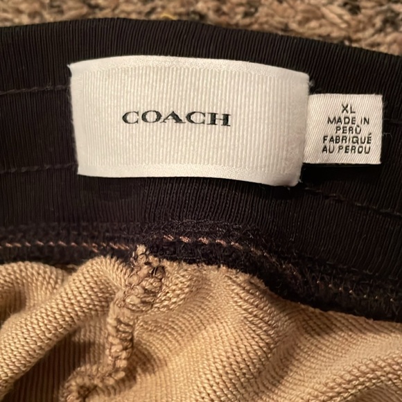 Women’s Joggers - Picture 3 of 5